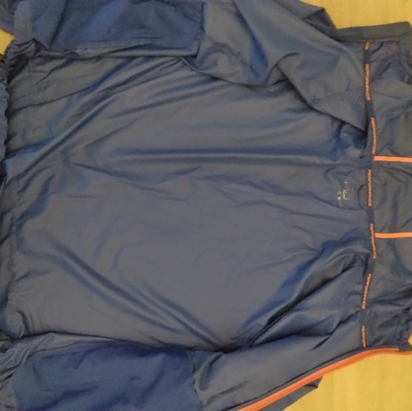 Polo sport windbreaker. - Picture 8 of 9